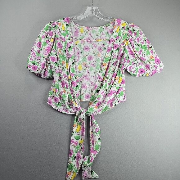 ASTR The Label Floral Puff Sleeve Top White Crop Medium Viscose - Picture 2 of 9